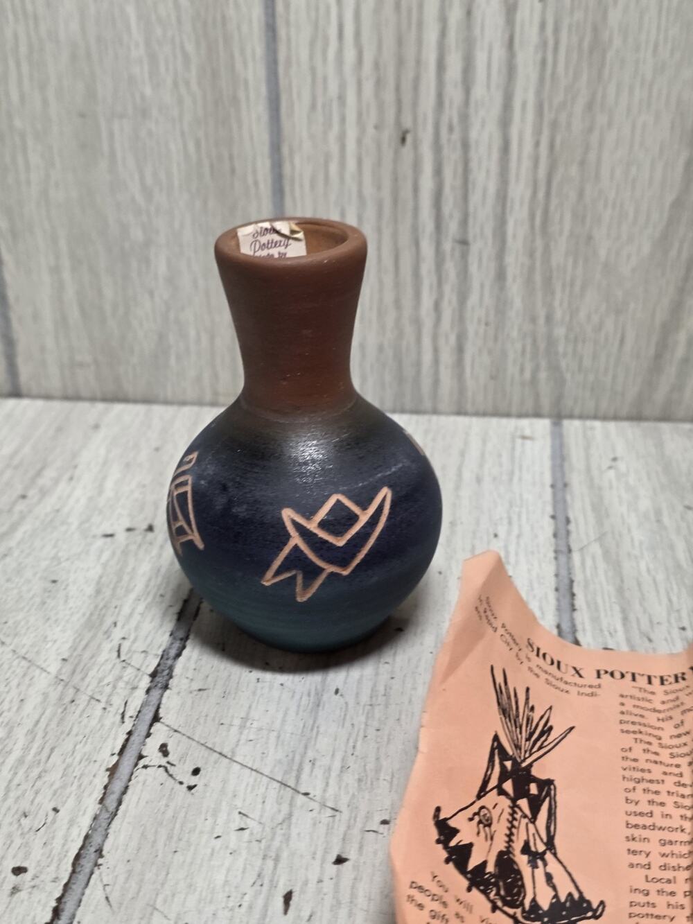 Vintage Sioux Native American Pottery Handmade Bud Vase W/Paper Artist Signed